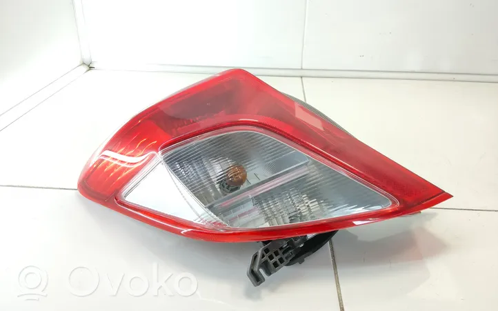 Toyota Yaris Lampa tylna 0D78