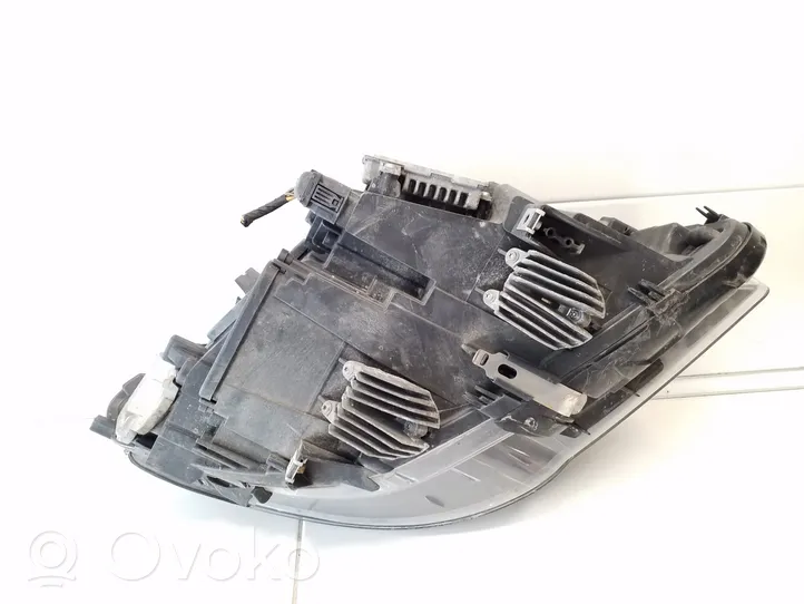 BMW 5 F10 F11 Lampa przednia 7203254