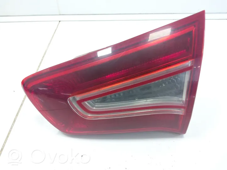 KIA Sportage Luci posteriori del portellone del bagagliaio 924063W0