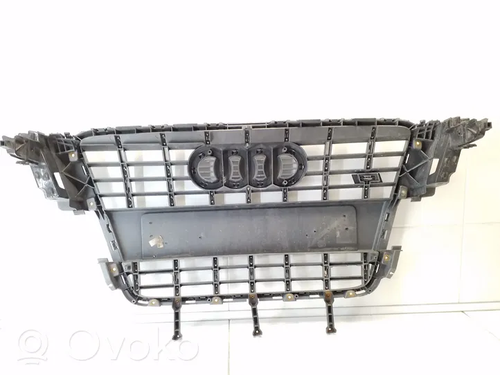 Audi A5 8T 8F Grille calandre supérieure de pare-chocs avant 8T0853651F