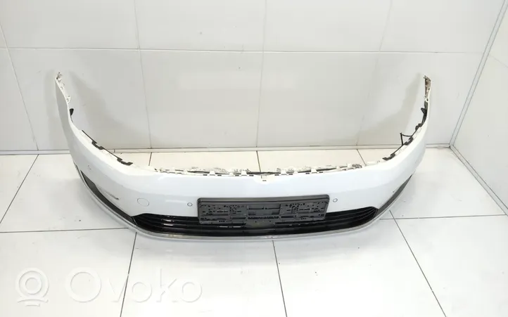 Volkswagen Golf VII Front bumper 