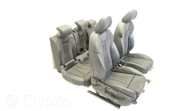Audi A3 S3 8V Sitze komplett 