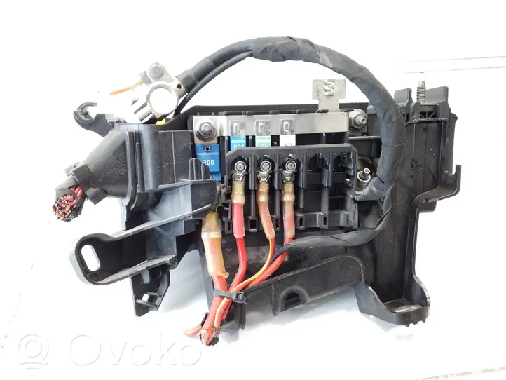 Mercedes-Benz A W176 Module de fusibles A2465403803