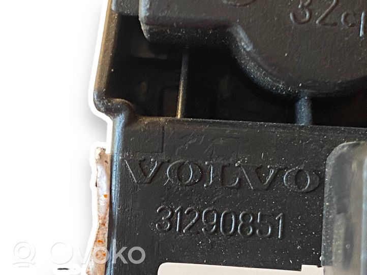 Volvo V40 Galinio žibinto detalė 31290851