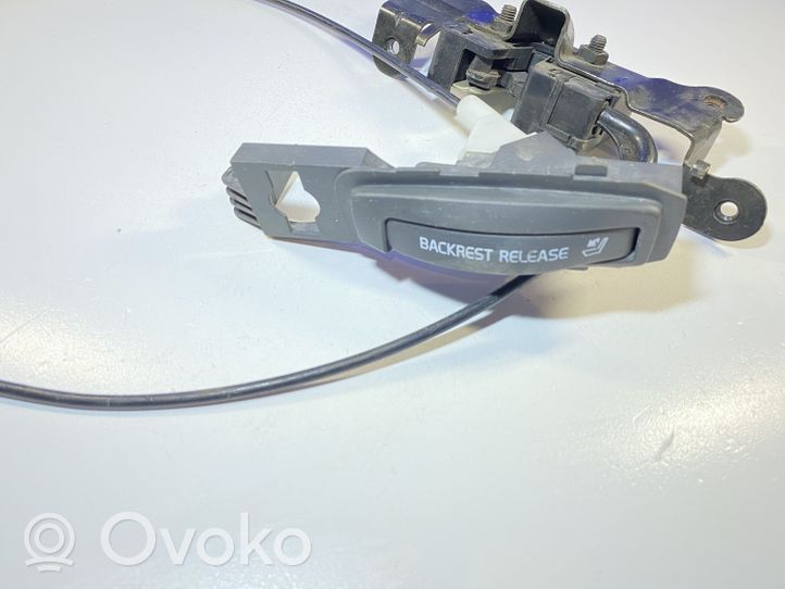 Volvo S60 Rear seatbelt buckle 30749035