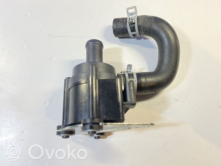 Volvo XC90 Pompe de circulation d'eau 31338211