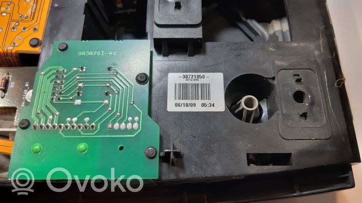 Volvo V50 Światło fotela przedniego 30721050