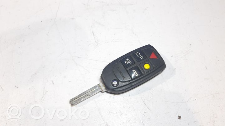 Volvo XC90 Užvedimo raktas (raktelis)/ kortelė 8626557