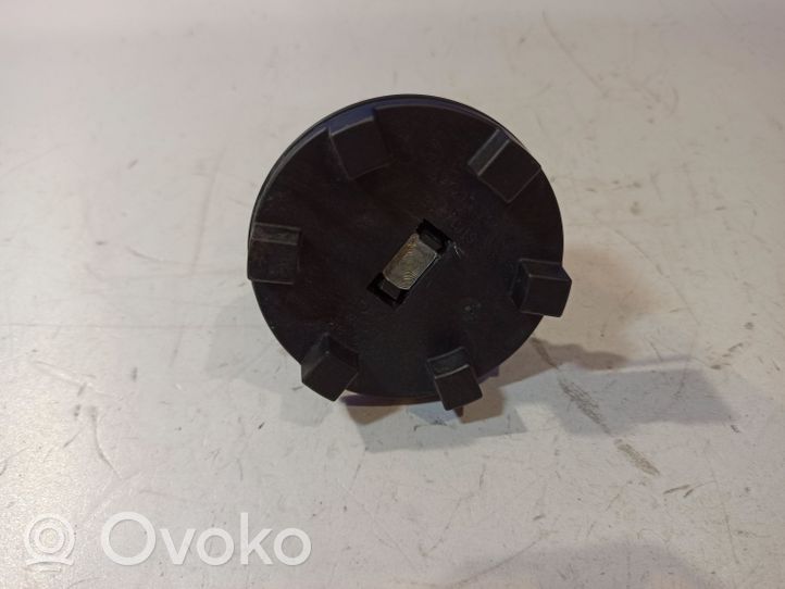 Volvo S60 Supporto di montaggio ruota di scorta 31471919