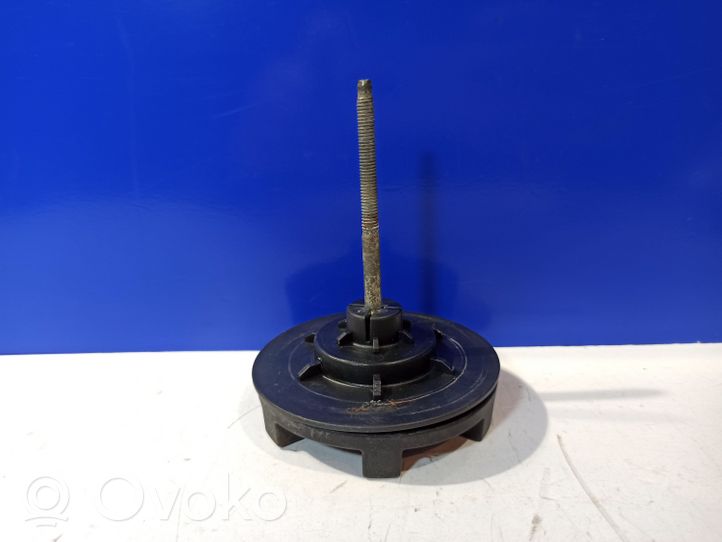 Volvo S60 Supporto di montaggio ruota di scorta 31471919