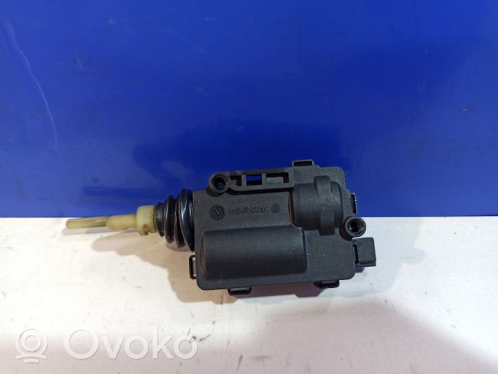 Saab 9-3 Ver2 Serratura del tappo del serbatoio del carburante 12837101