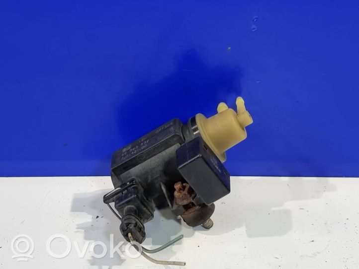 Saab 9-3 Ver2 Valvola di depressione sul supporto motore 55563532