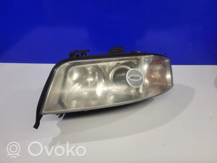 Audi A6 S6 C5 4B Lampa przednia 15381301