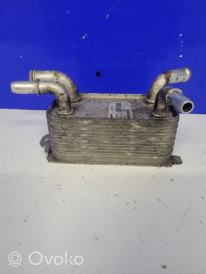 Volvo V50 Radiateur d'huile moteur 30723129