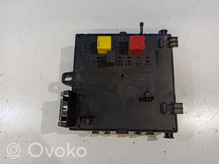 Saab 9-3 Ver2 Releen moduulikiinnike 12769678