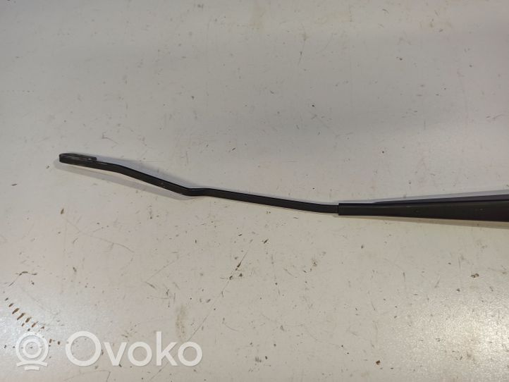 Volvo V70 Windshield/front glass wiper blade 8624269