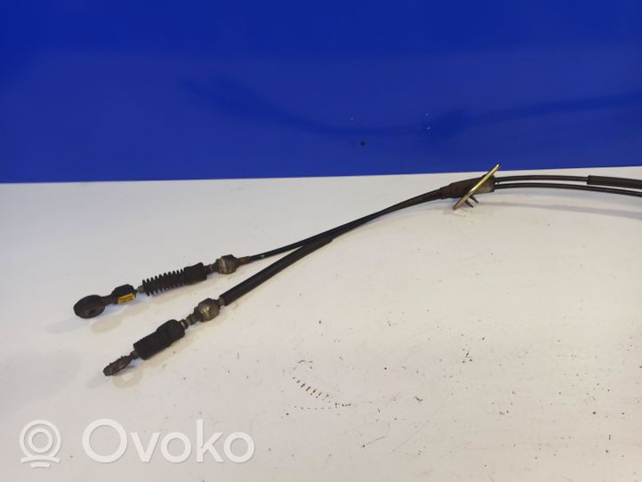 Volvo S60 Gear shift cable linkage 8689481