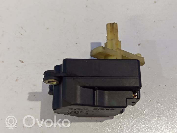 Volvo XC90 Moteur actionneur de volet de climatisation 31101060