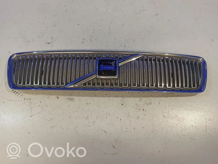 Volvo S40, V40 Grille calandre supérieure de pare-chocs avant 30621339