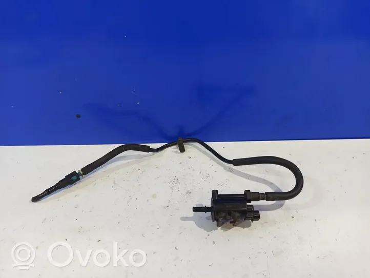 Saab 9-3 Ver2 Valvola di depressione sul supporto motore 1997278