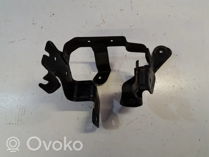 Volvo V70 Supporto di montaggio della pompa del servosterzo 31317375