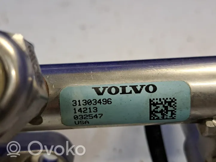 Volvo S60 Listwa wtryskowa 31410835