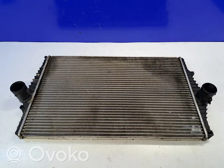 Volvo V70 Chłodnica powietrza doładowującego / Intercooler 31274554