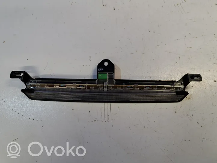 Volvo V70 Third/center stoplight 8658948