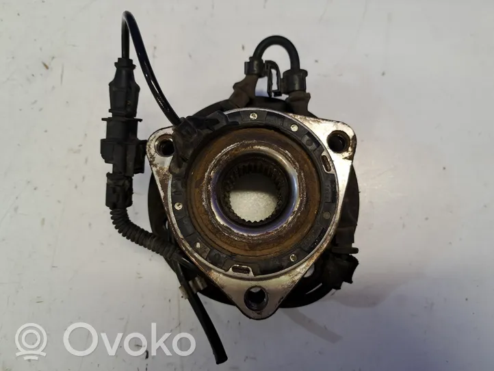 Saab 9-3 Ver2 Moyeu de roue avant 24413034