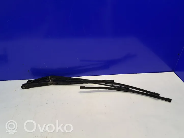 Volvo XC90 Windshield/front glass wiper blade 30753820