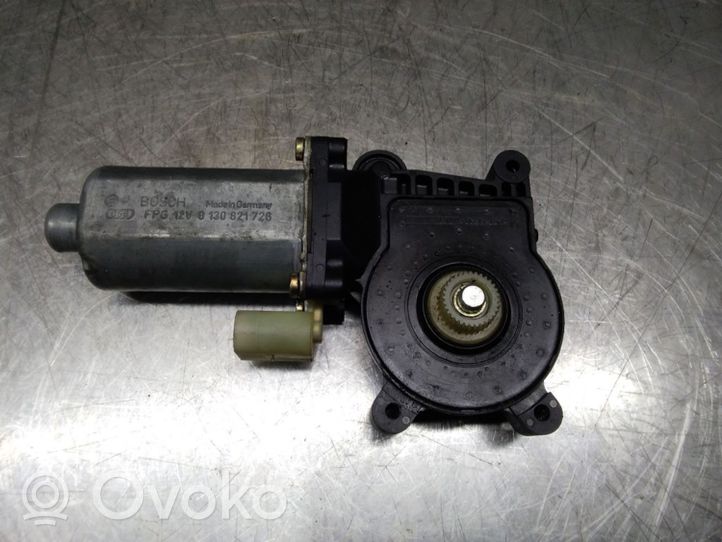 BMW 3 E46 Motorino alzacristalli della portiera anteriore 0130821726