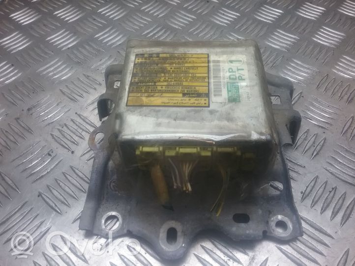 Toyota Prius (XW10) Module de contrôle airbag 8917047030