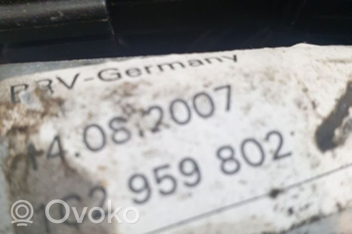 Volkswagen PASSAT B5.5 Silniczek podnośnika szyby drzwi przednich 24423568