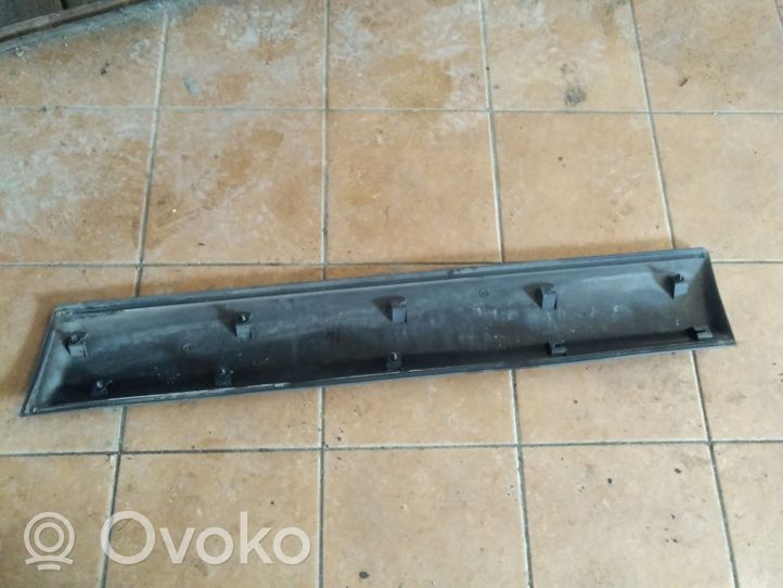 Nissan Qashqai Etuoven lista (muoto) 80871JD00A