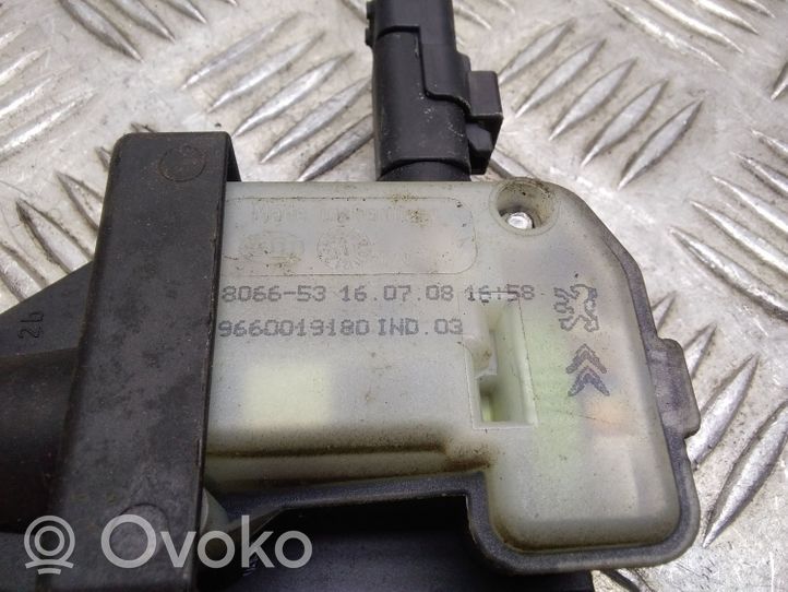 Citroen C4 I Picasso Verrouillage du bouchon du réservoir de carburant 9660019180