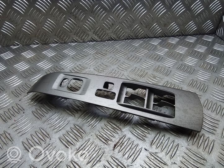 Toyota Prius (XW20) Rivestimento pulsantiera finestrino della portiera anteriore 7423247070