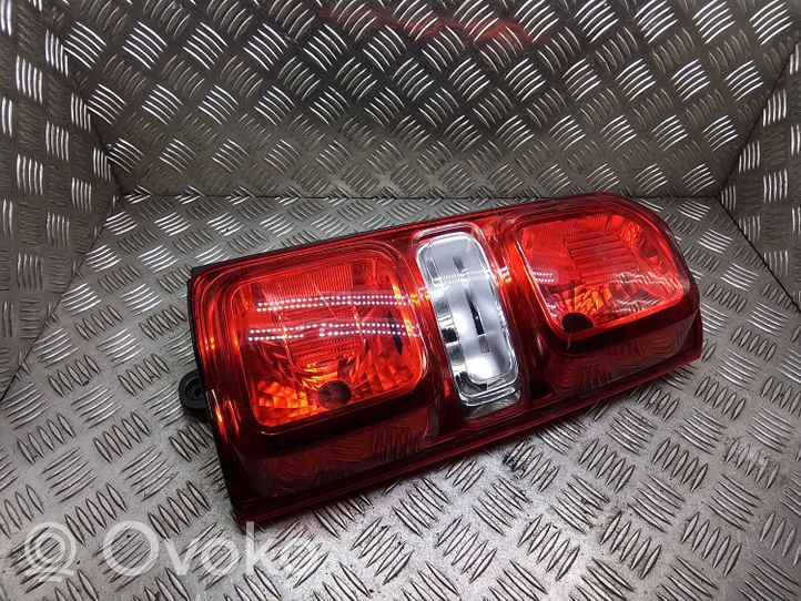 Citroen Jumpy Luci posteriori 9808243080