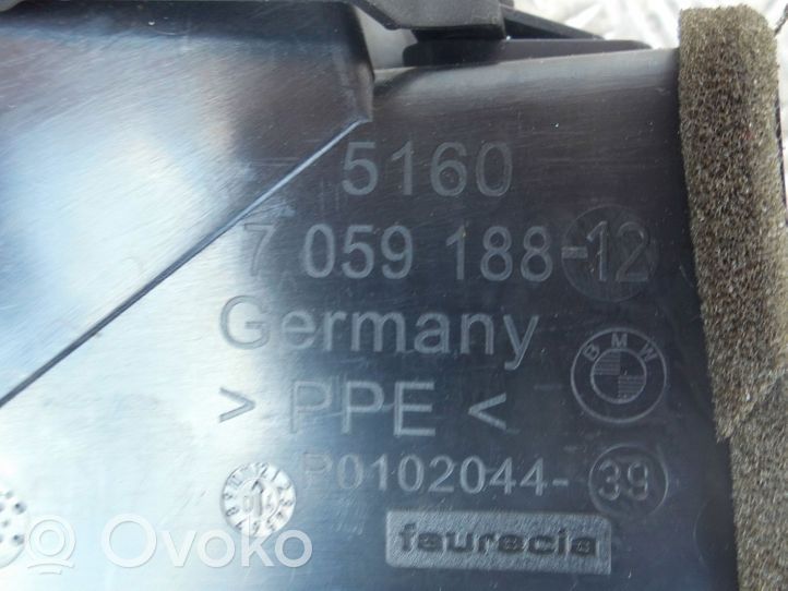 BMW 1 E81 E87 Copertura griglia di ventilazione laterale cruscotto 7059188