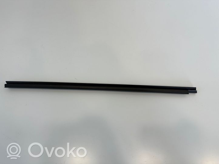 Volkswagen Amarok Moulure/baguette de porte avant 2H0837471