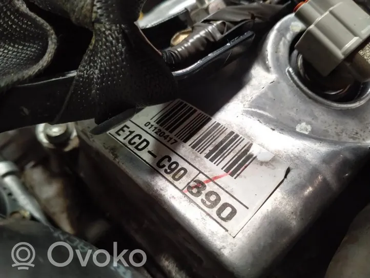 Toyota Avensis T250 Moottori D1CD-1TV