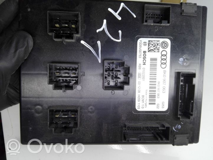 Audi A4 S4 B8 8K Komforto modulis 8K0907063