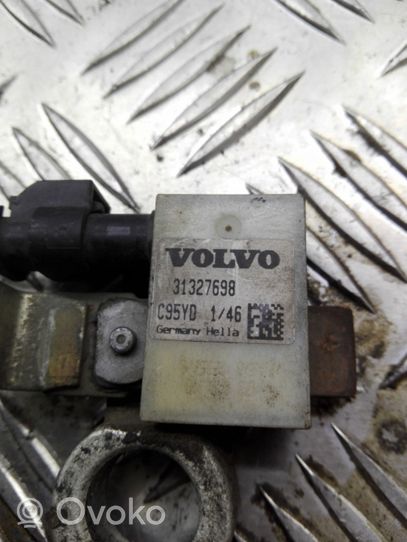 Volvo V60 Minus / Klema / Przewód akumulatora 31327698