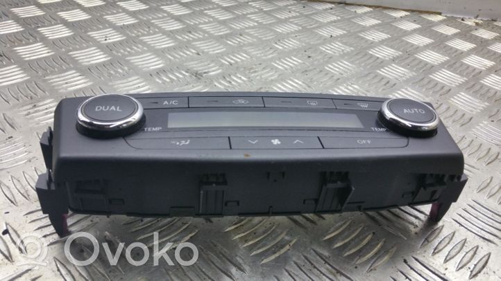 Toyota Avensis T270 Climate control unit 5590005400