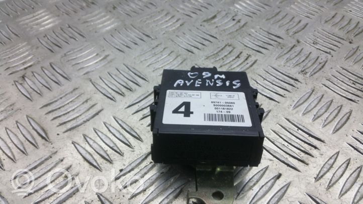 Toyota Avensis T270 Unité de commande / module de verrouillage centralisé porte 8974105080