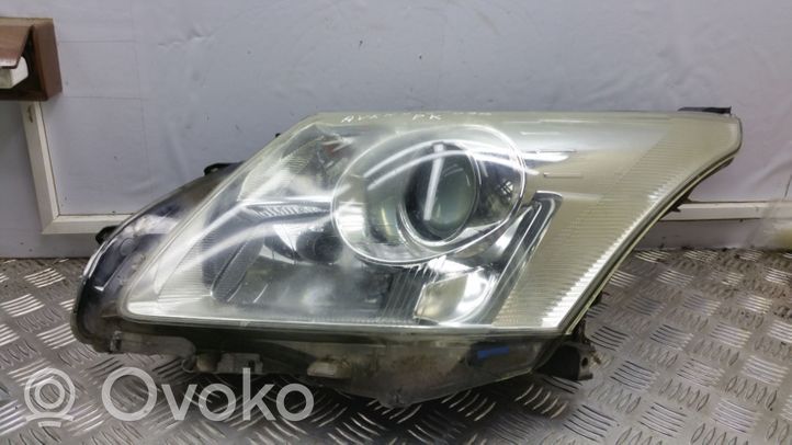 Toyota Avensis T270 Lampa przednia 8116605310