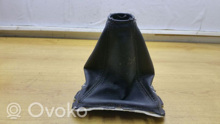 Toyota Avensis T270 Rivestimento in pelle/manopola della leva del cambio 