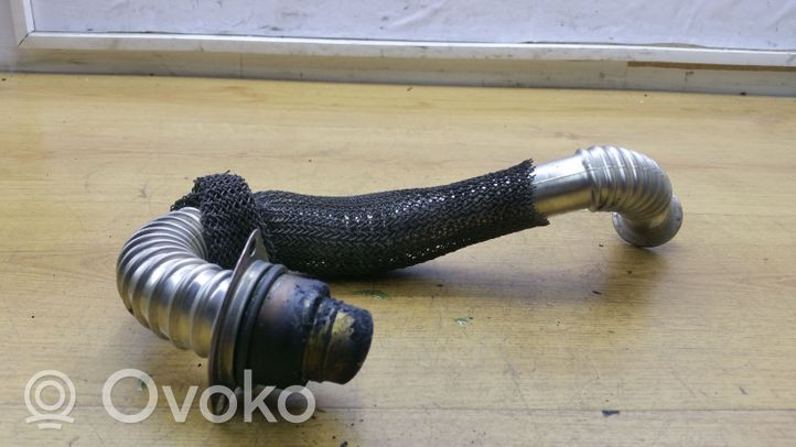 Suzuki SX4 Tuyau de raccordement solide EGR 9646996980