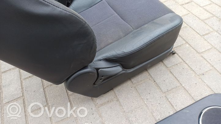 Chevrolet Epica Fotele / Kanapa / Boczki / Komplet 