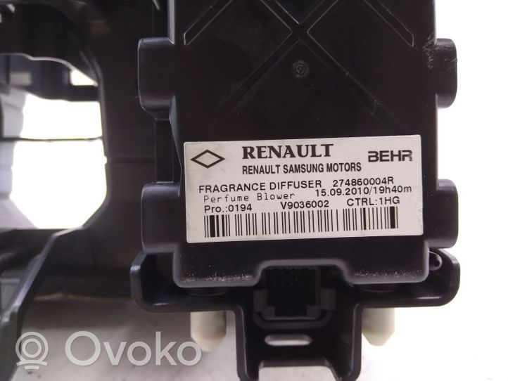 Renault Latitude (L70) Dysze / Kratki środkowego nawiewu deski rozdzielczej 278600288R