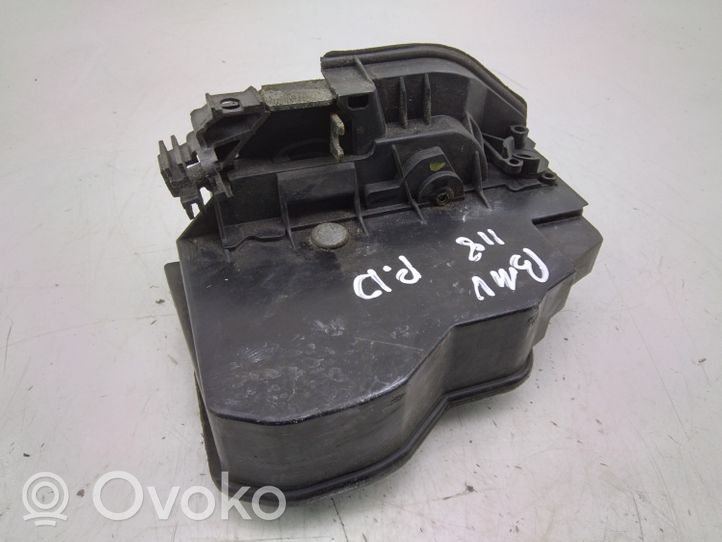 BMW 1 E81 E87 Front door lock 